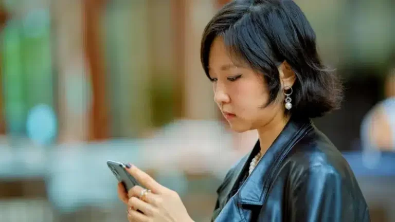 Aplicativo Dead or Alive? projetado para pessoas que vivem sozinhas provoca debate na China
