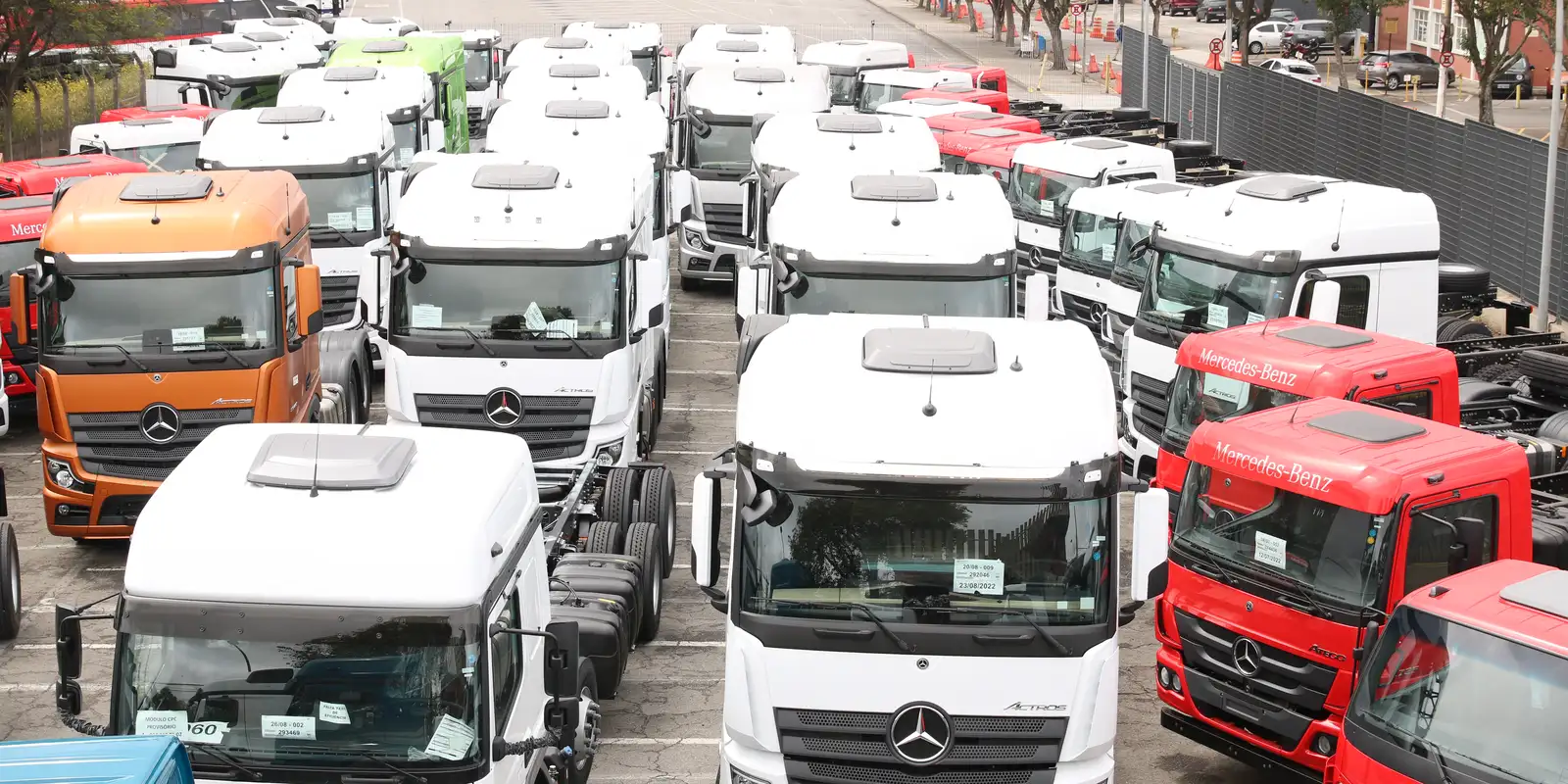 Governo anuncia R$ 10 bilhões em crédito para compra de caminhões