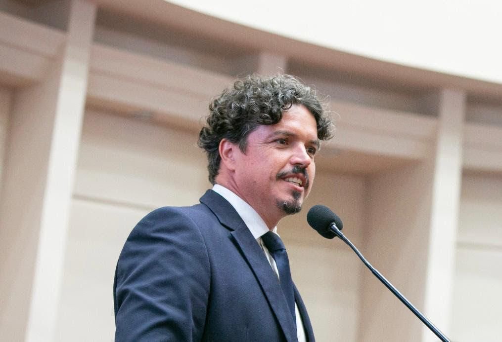 PSOL ACIONA STF PARA BARRAR LEI QUE ACABA COM AS COTAS EM SC