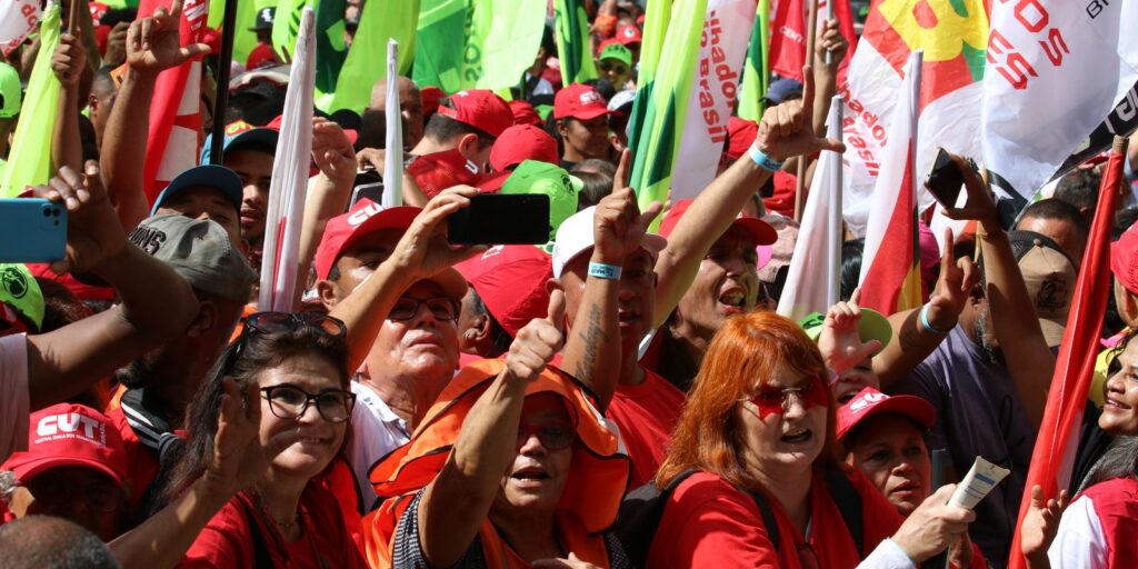 Sindicatos celebram salário mínimo e defendem melhoria em reajustes