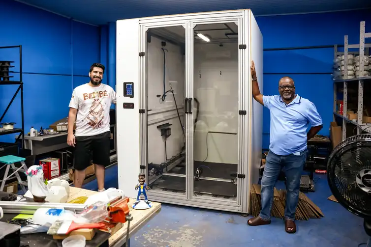 Beija-Flor de Nilópolis inova no carnaval com impressoras 3D