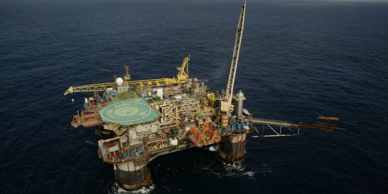 Petrobras retoma 100% da produção em duas áreas da Bacia de Campos
