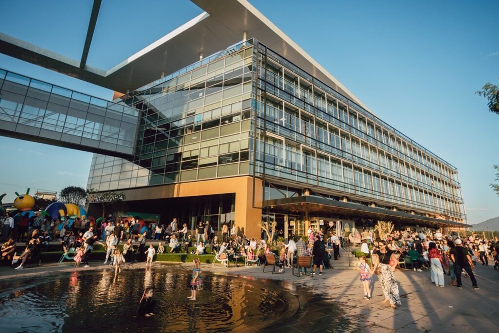 Que tal um passeio descolado em Florianópolis? Fevereiro leva música, Carnaval e programação cultural ao Passeio Sapiens e ao Passeio Primavera