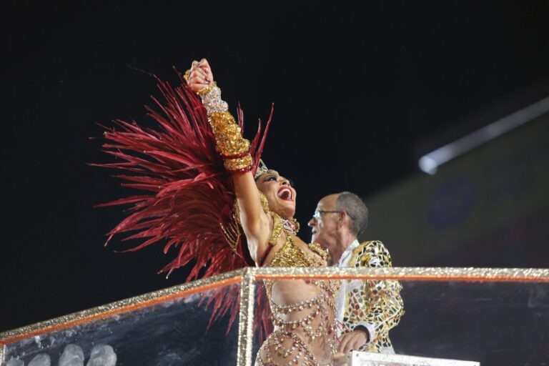 Viradouro é campea do carnaval carioca