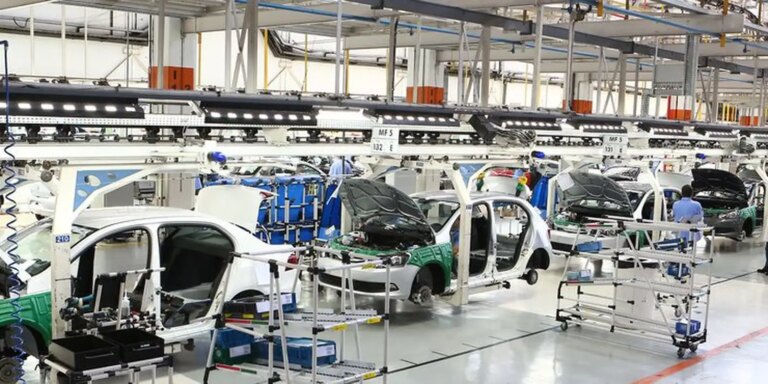 Indústria nacional avança 0,9% em fevereiro